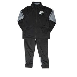 Boys 6 Nike Track Suit